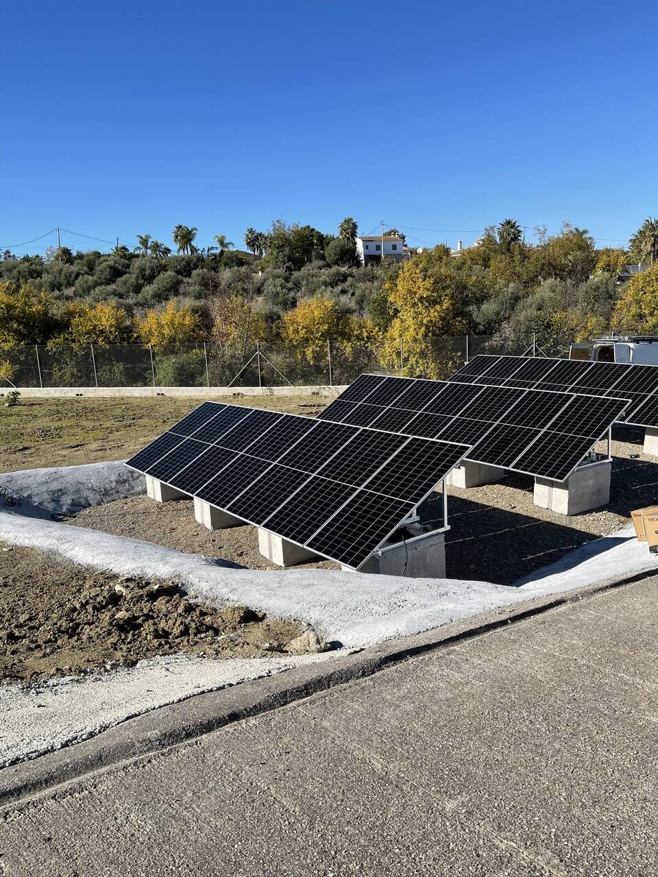 Estructura solar sobre suelo